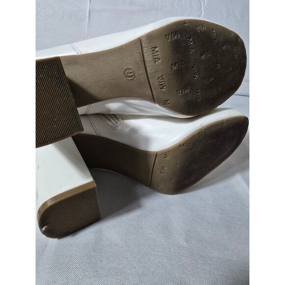 Mia White Ankle Booties Heeled Boots Faux Women Shoes Size 9 - Picture 6 of 7